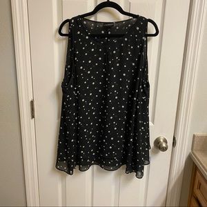 Lane Bryant black and white sleeveless blouse size 20